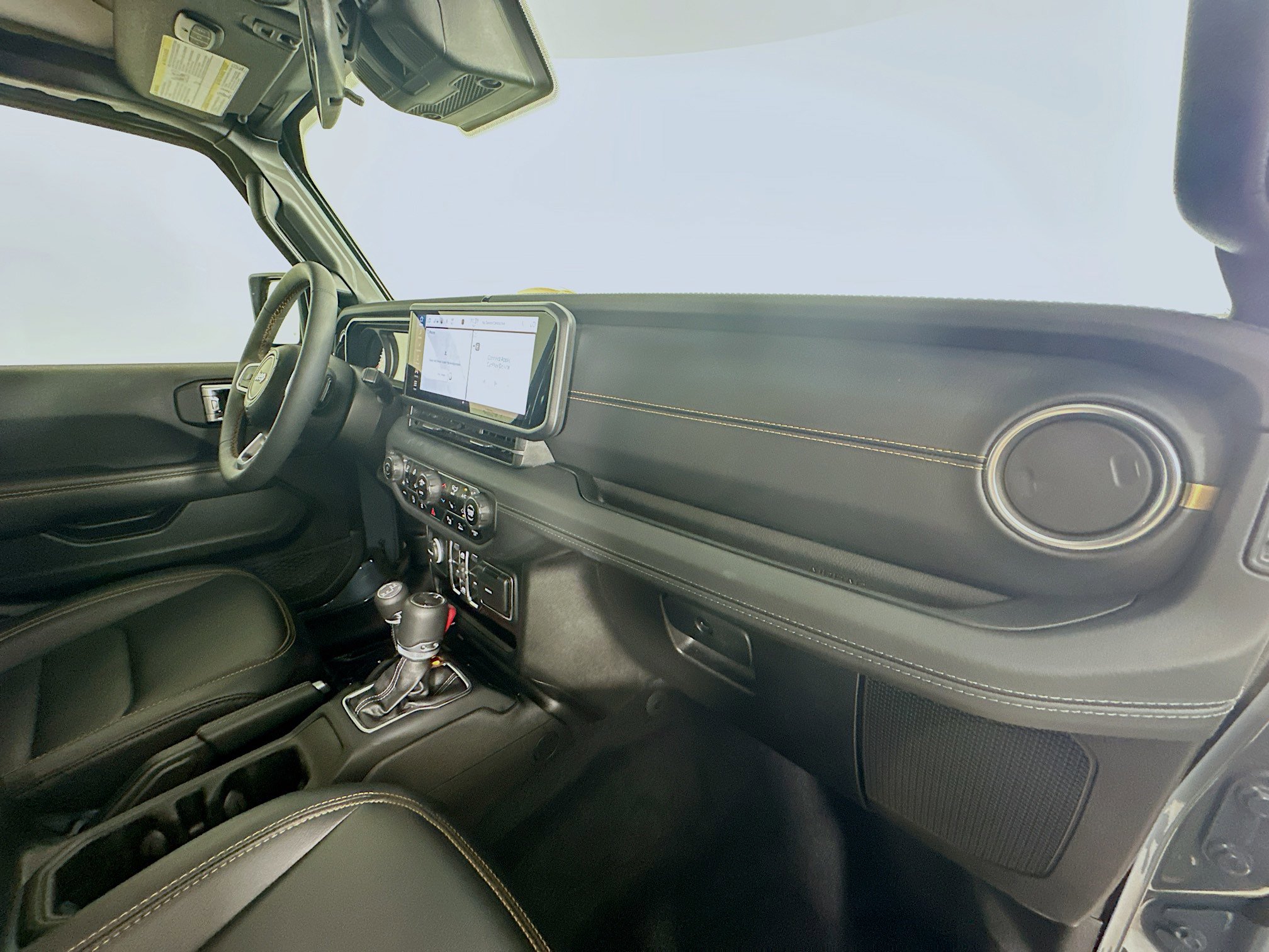 2024 Jeep Wrangler Sahara photo 41