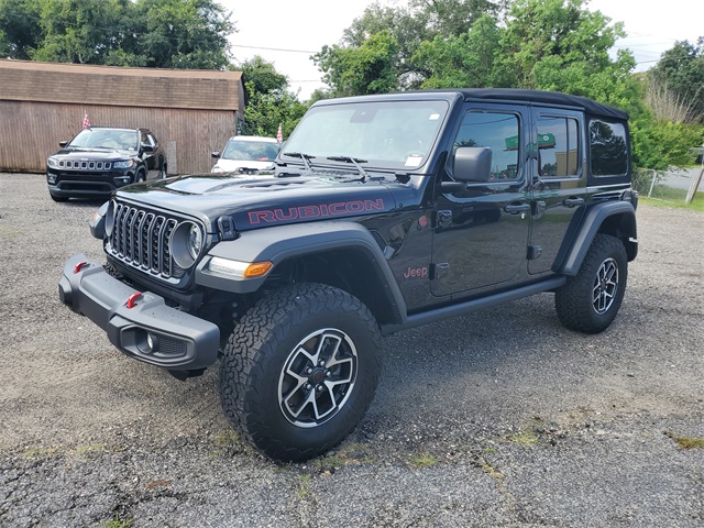 2024 Jeep Wrangler Rubicon photo 2