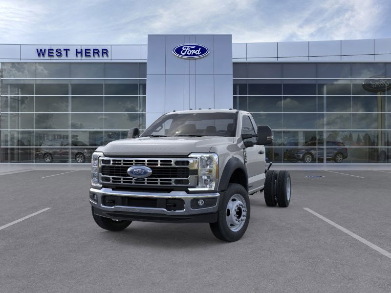 2025 Ford F-550 XL photo 3
