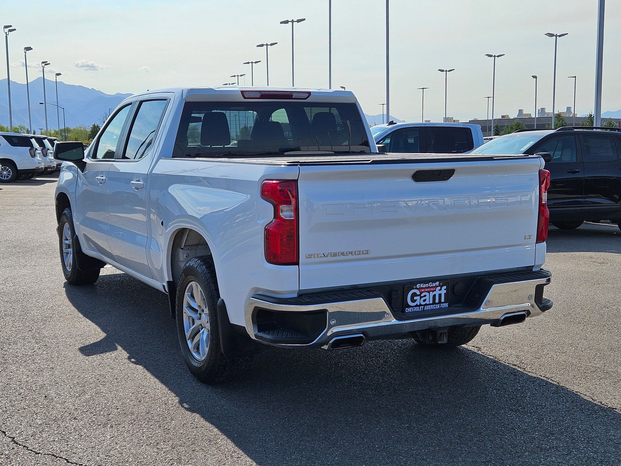 2022 Chevrolet Silverado 1500 LT photo 4