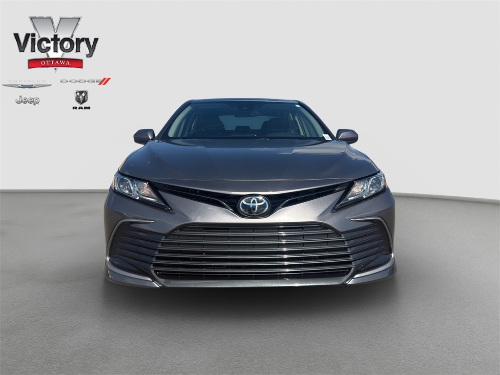 Used 2021 Toyota Camry LE with VIN 4T1C11AK9MU550632 for sale in Kansas City