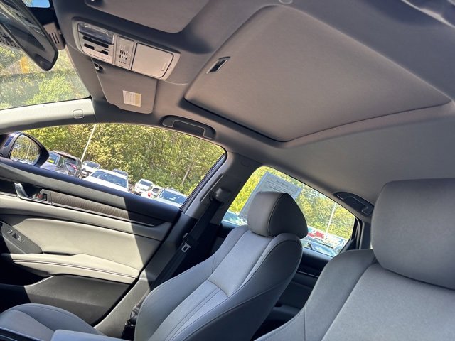 2020 Honda Accord EX photo 11