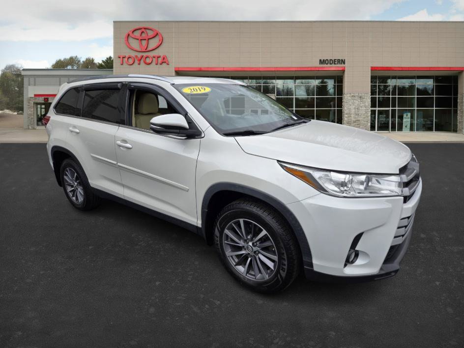 2019 Toyota Highlander XLE photo 3