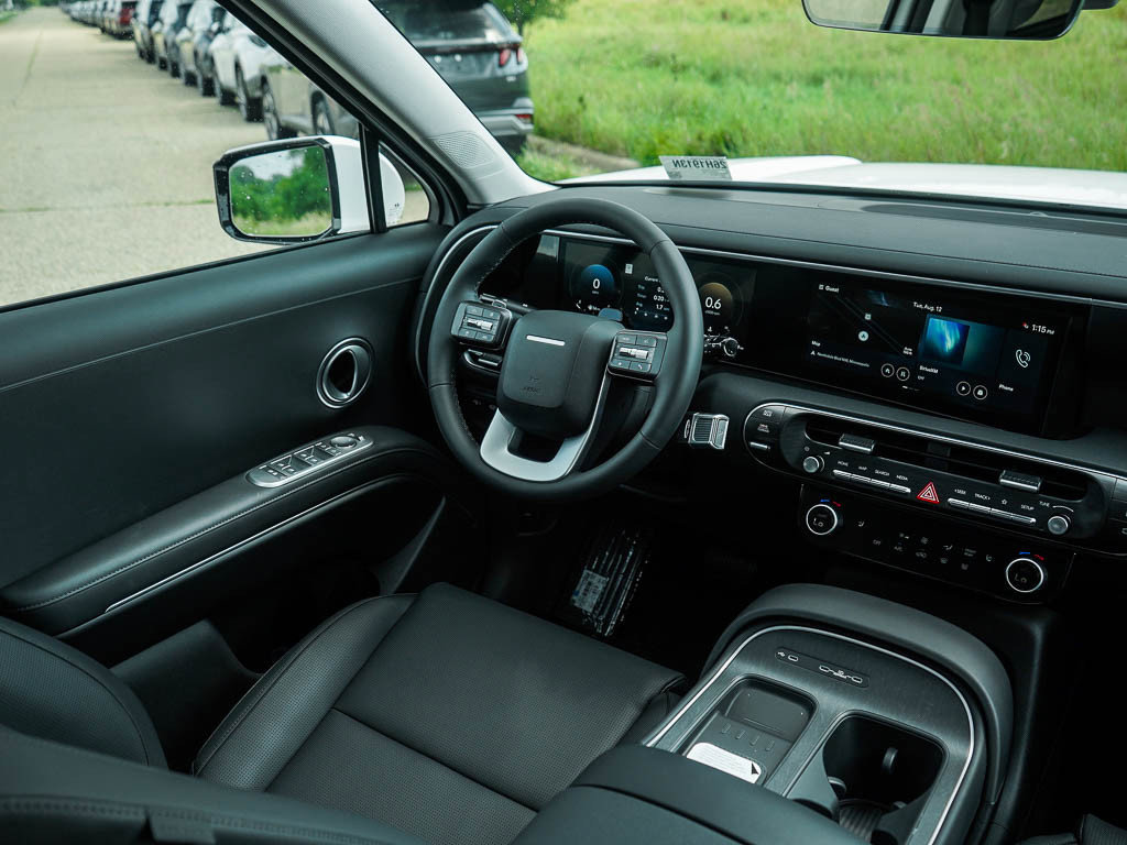2026 Hyundai Palisade SEL photo 13