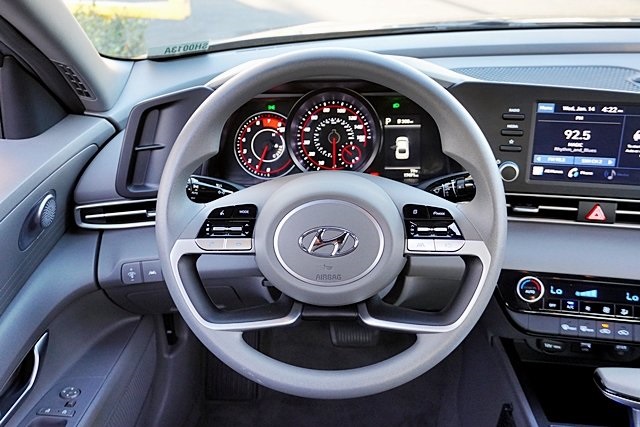 Used 2021 Gray Hyundai SEL image 18