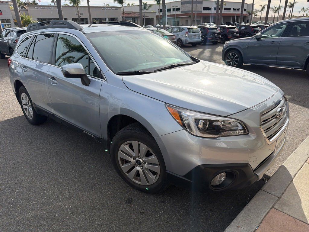 2016 Subaru Outback Premium's photo