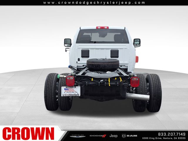 2025 Ram 3500 Tradesman photo 4