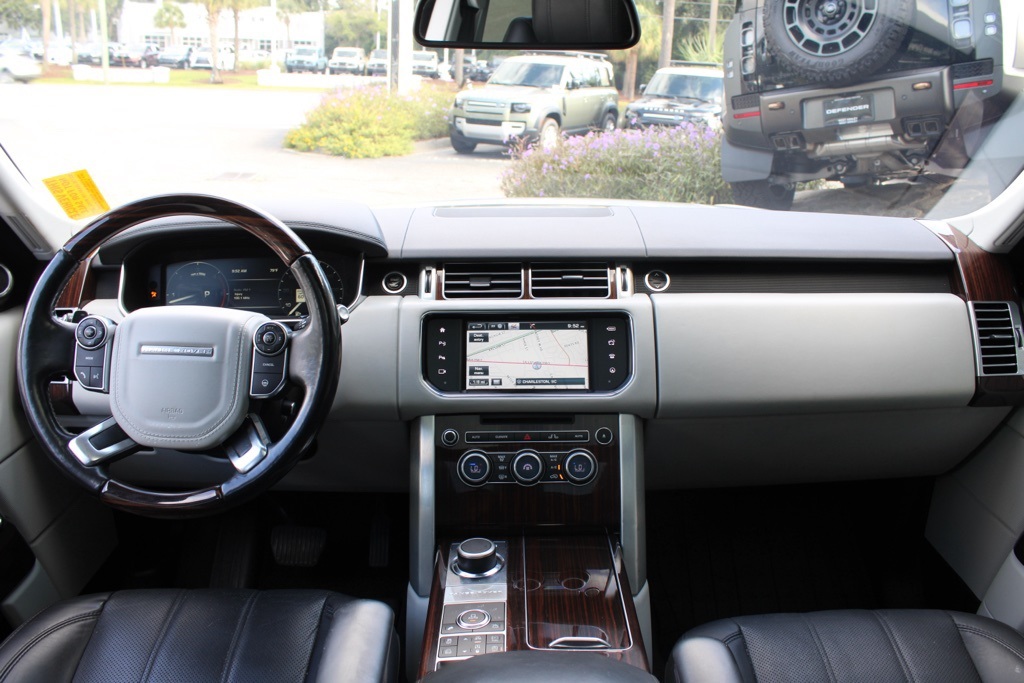 2016 Land Rover Range Rover HSE photo 34