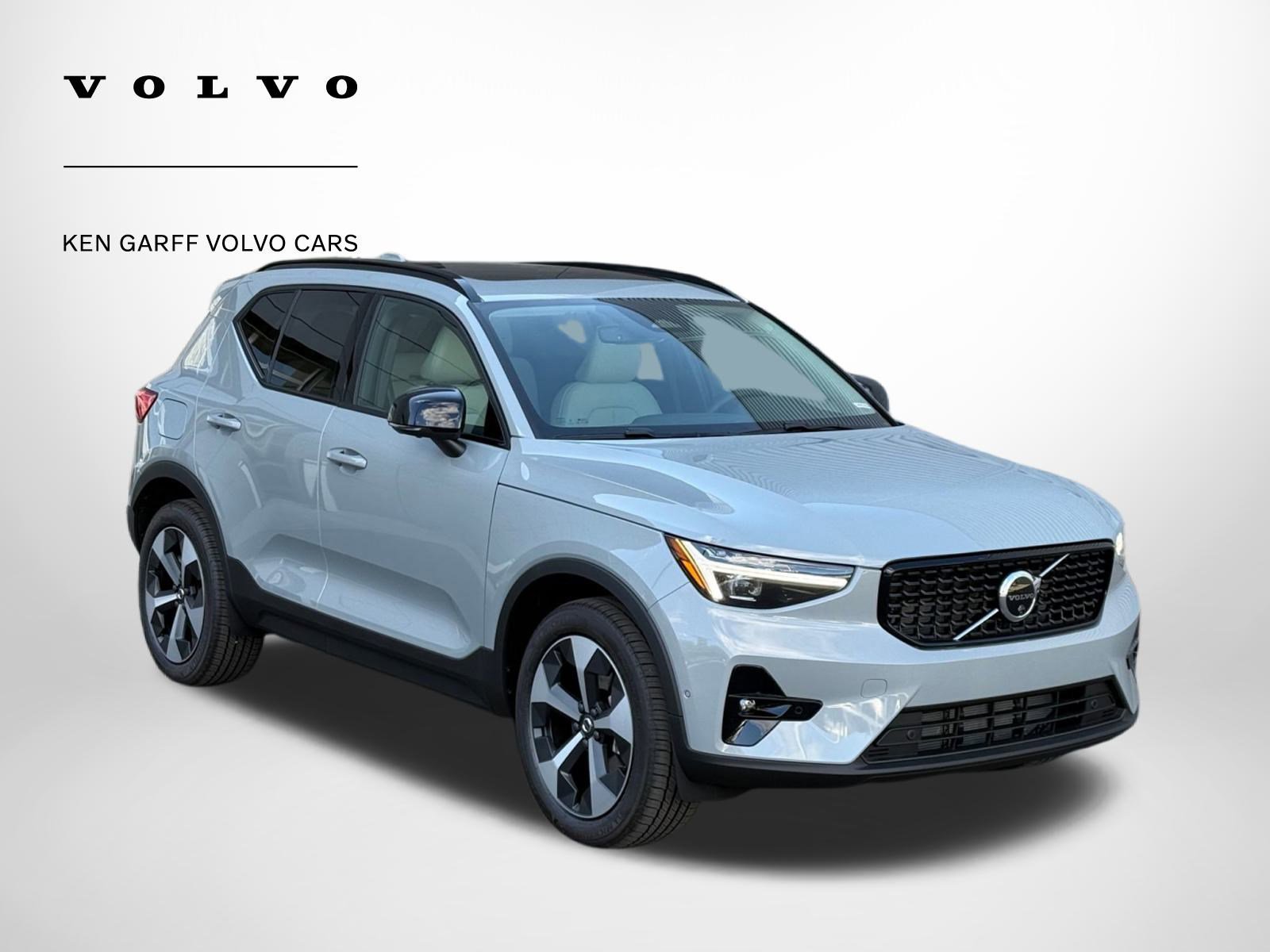 2026 Volvo XC40 Plus's photo