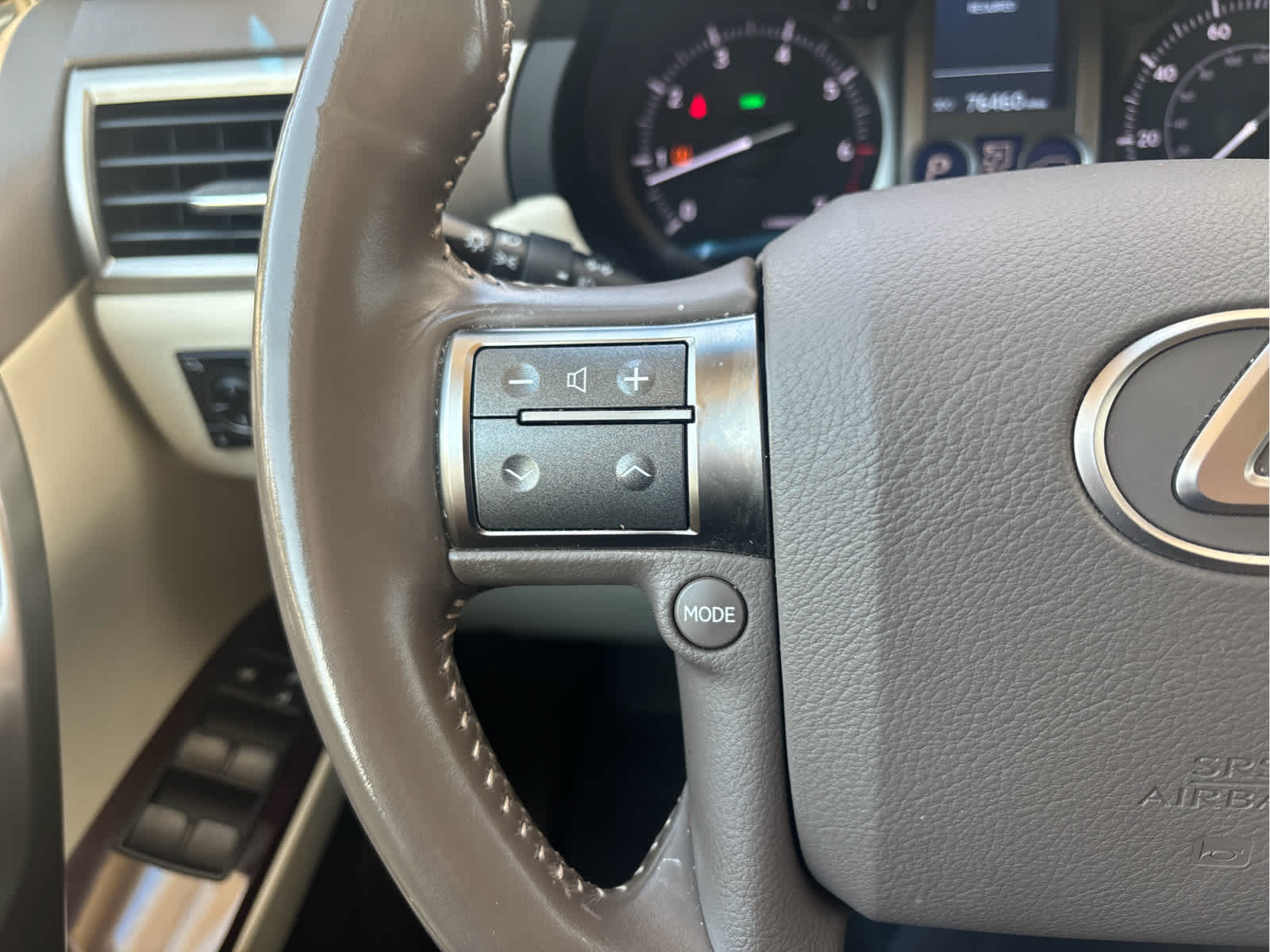 2017 Lexus GX 460 photo 14