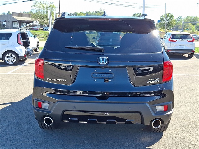 2023 Honda Passport Elite photo 5