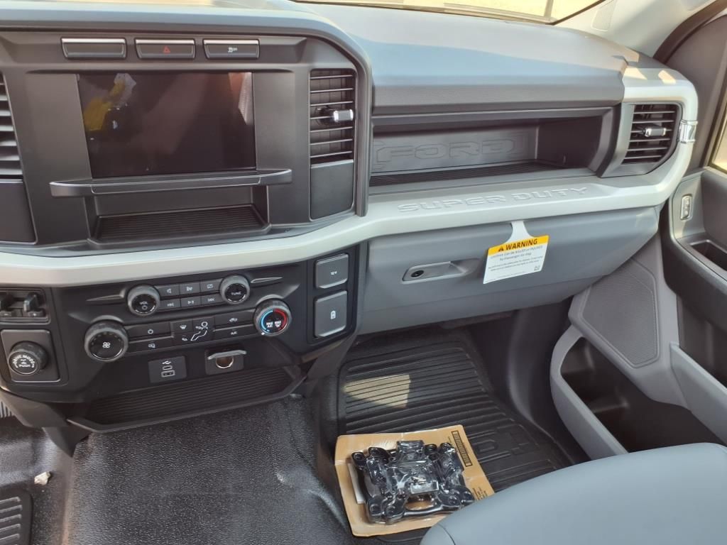 2023 FORD F-250 - Image 33