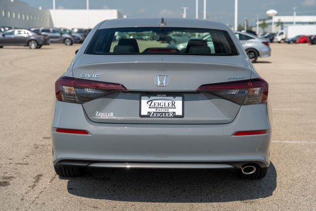 2026 Honda Civic Sport photo 2