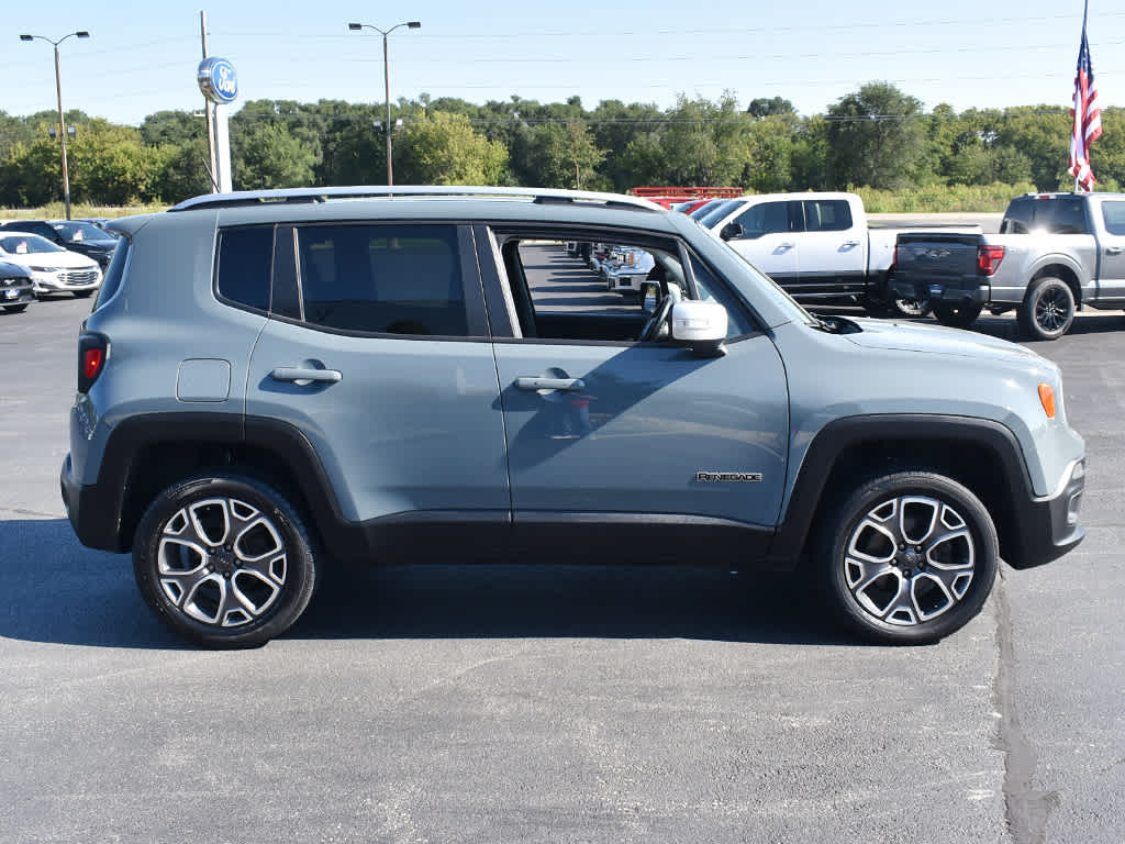 2017 Jeep Renegade Limited photo 13