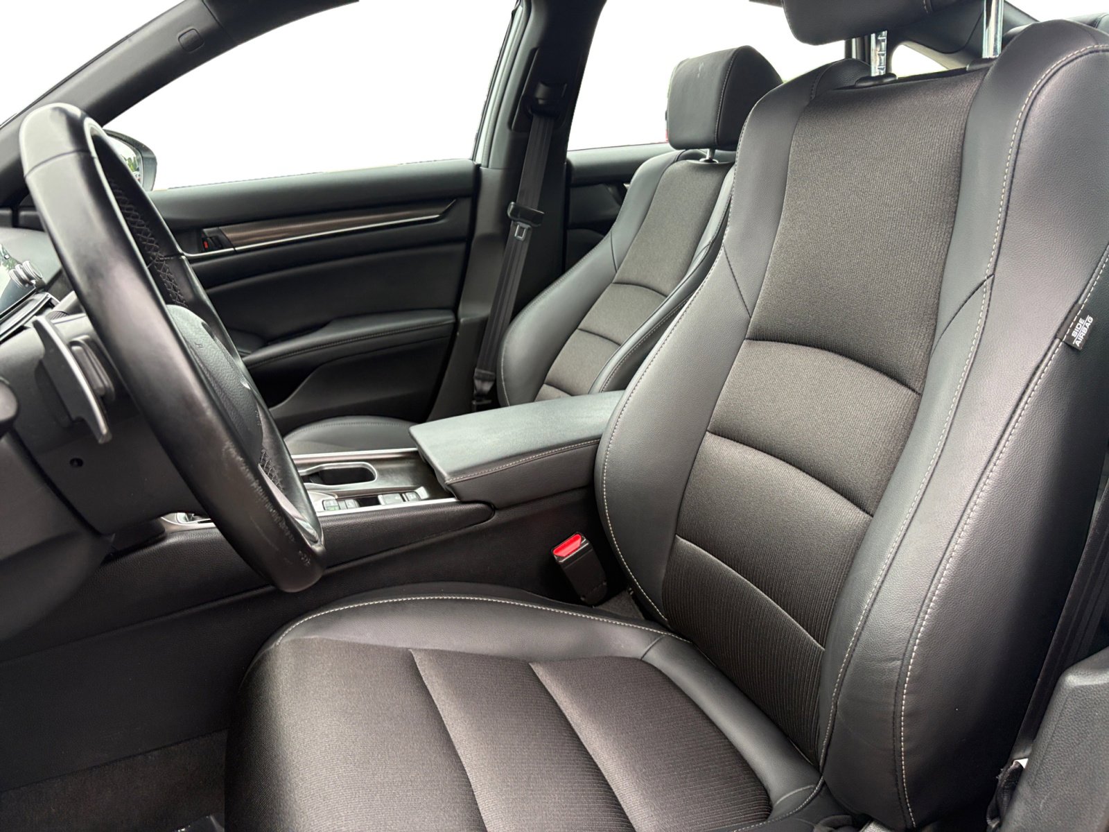 2022 Honda Accord Sport 1.5T photo 8