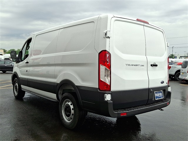 2025 Ford Transit photo 3