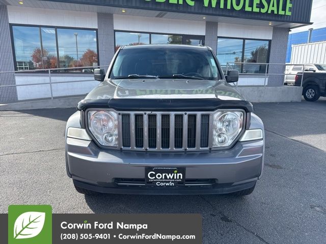 2012 Jeep Liberty Sport photo 2