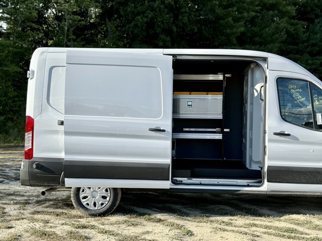 2025 Ford Transit photo 4