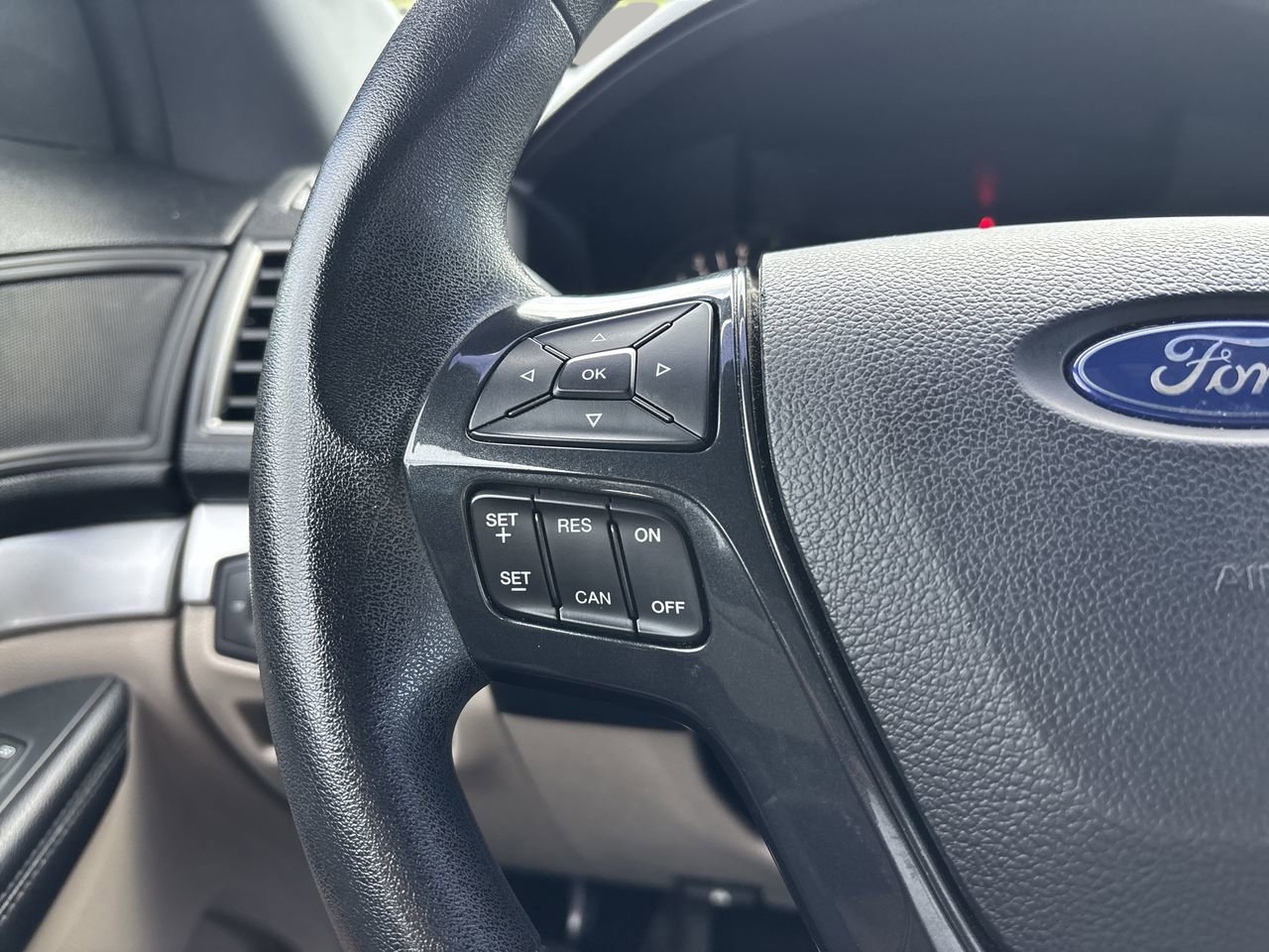 2018 Ford Explorer Sport photo 20