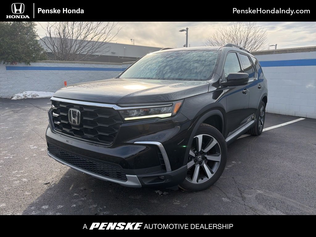 2025 Honda Pilot Touring's photo