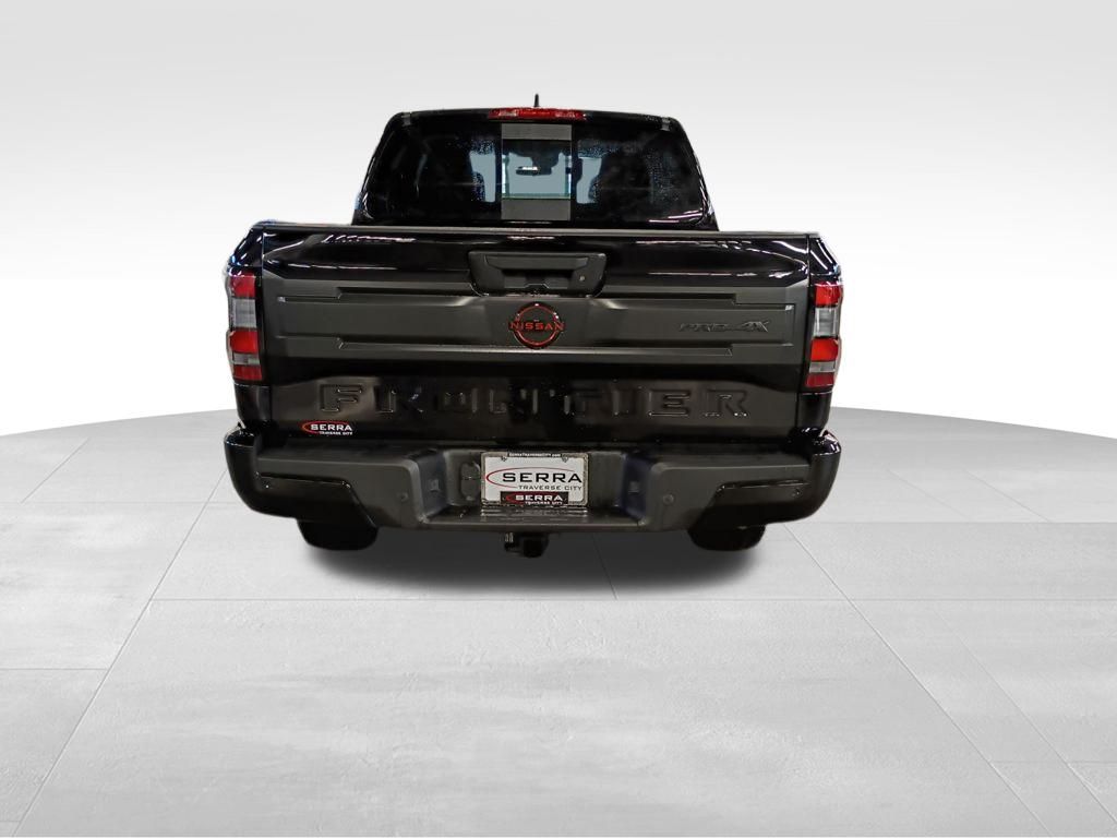 2026 Nissan Frontier PRO-4X photo 4