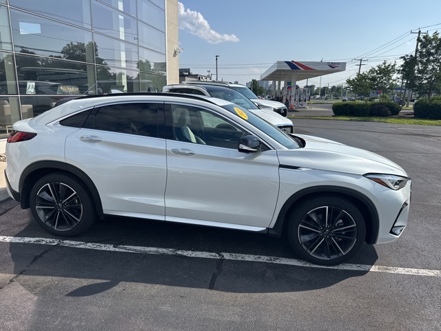 2023 Infiniti QX55 Sensory photo 2