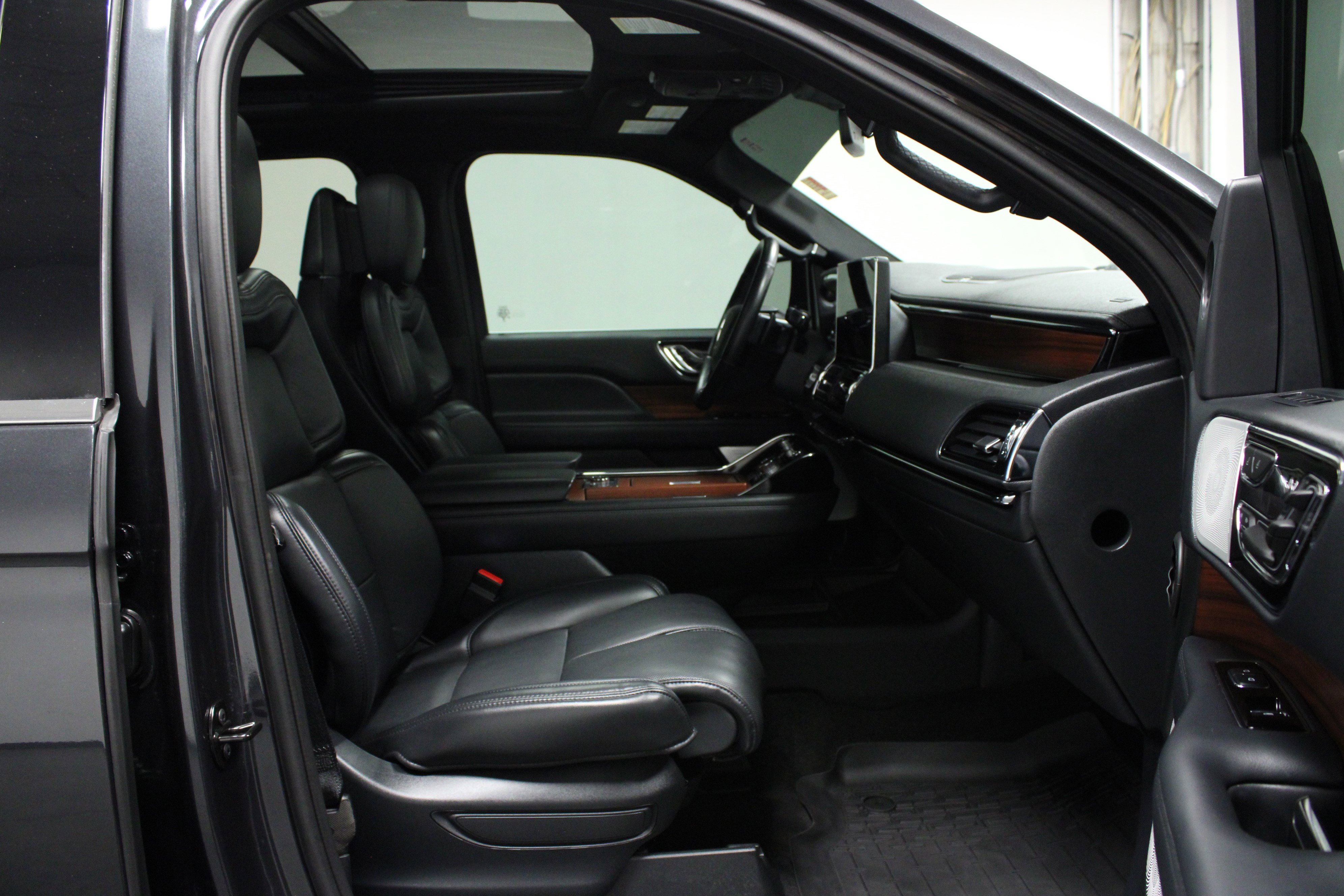 2024 Lincoln Navigator Reserve photo 15