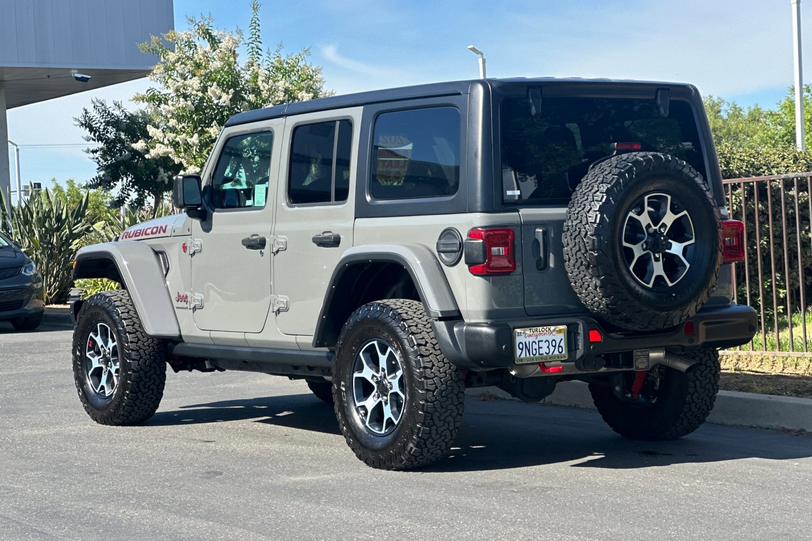 2023 Jeep Wrangler Rubicon photo 6