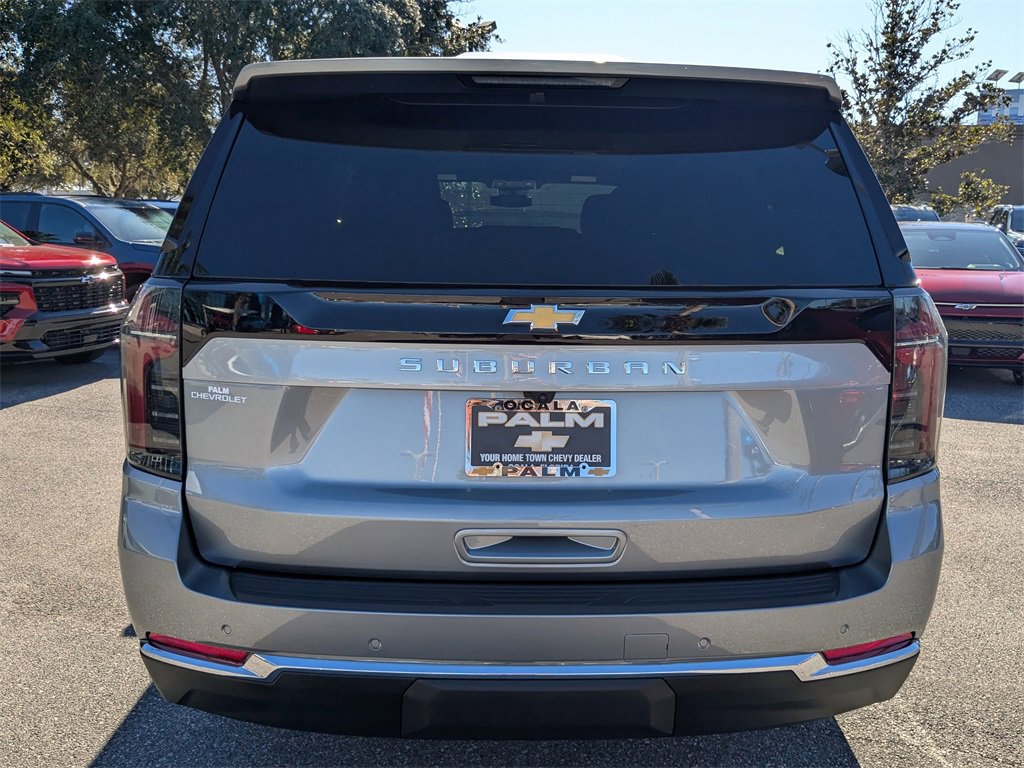 2026 Chevrolet Suburban LS photo 4