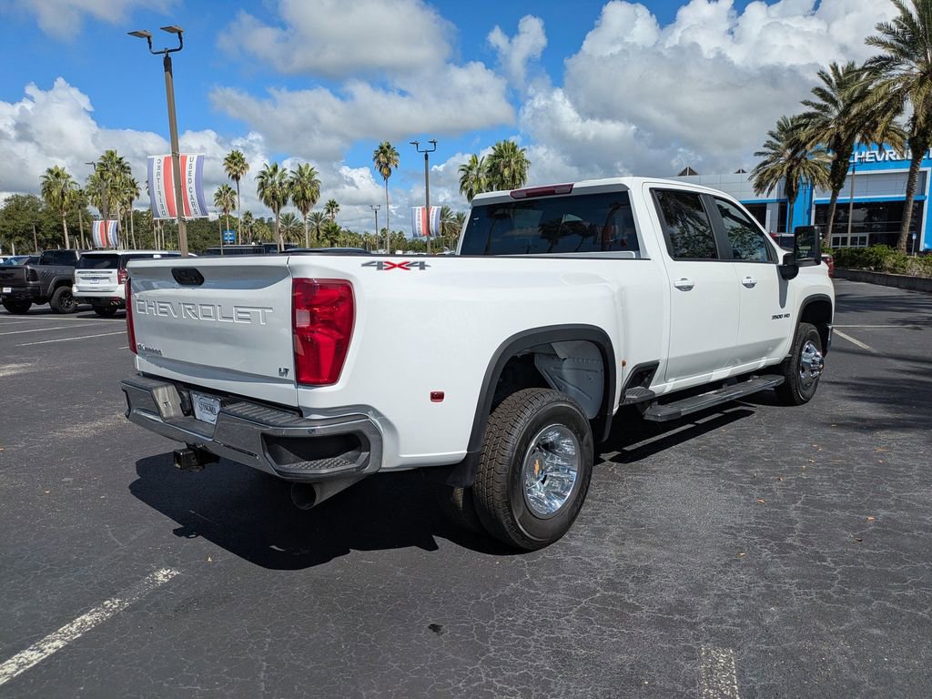 2024 Chevrolet Silverado 3500HD LT photo 4