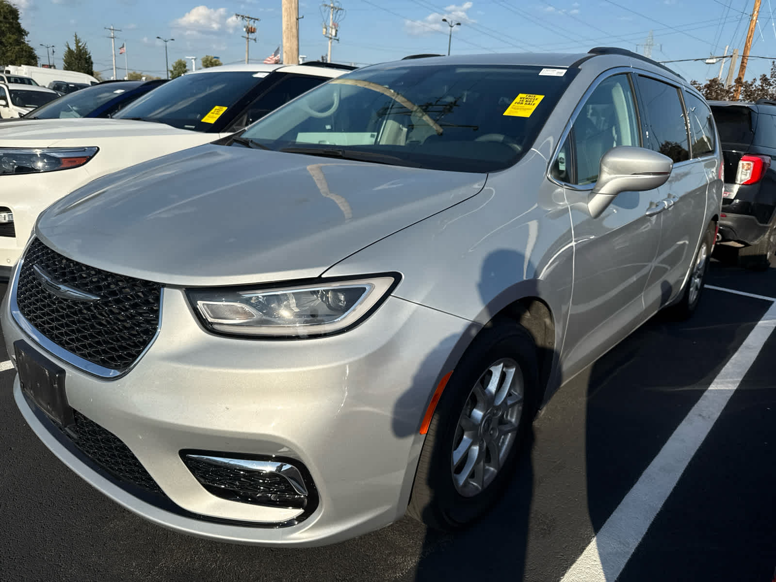2022 Chrysler Pacifica Touring L photo 3