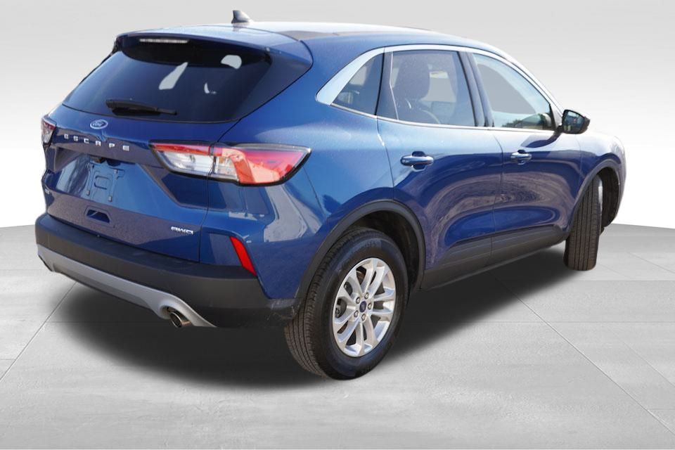 2022 Ford Escape SE photo 3
