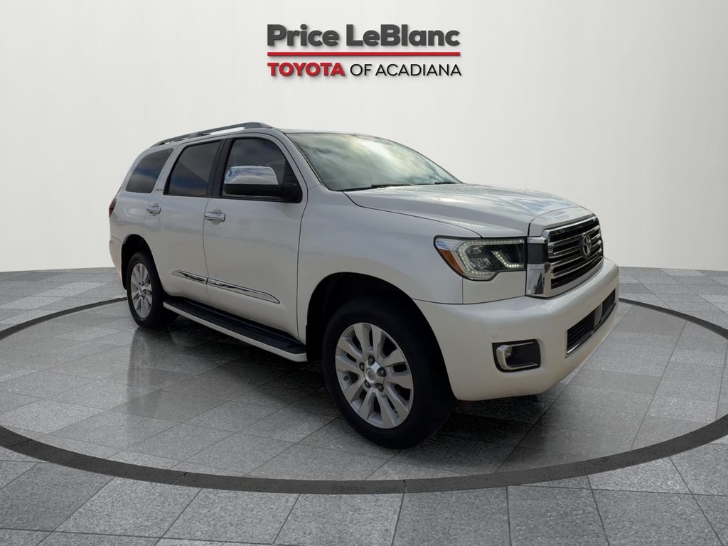 2018 Toyota Sequoia Platinum's photo