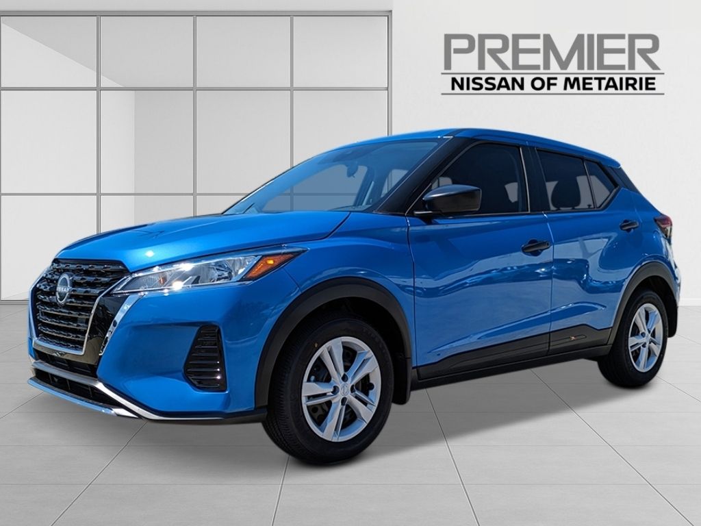 2025 Nissan KICKS PLAY Base