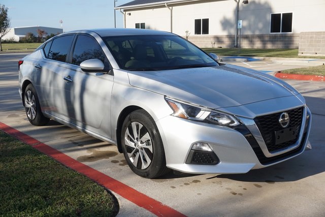 2019 Nissan Altima S