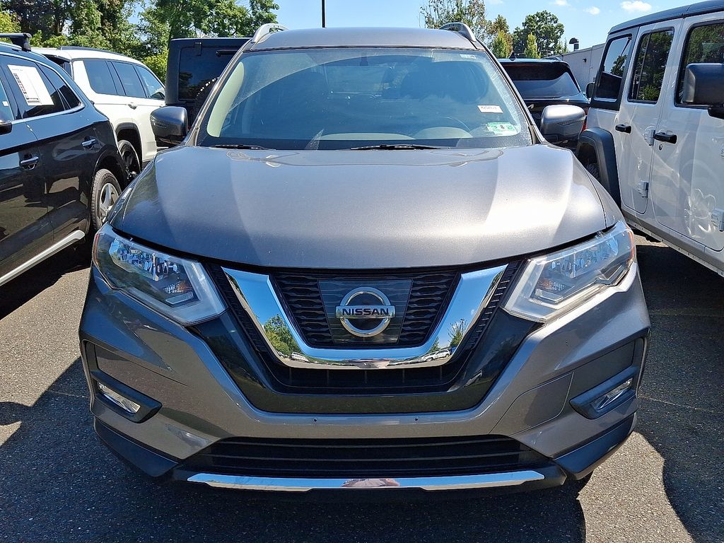 Used 2017 Nissan Rogue SV with VIN JN8AT2MV3HW280555 for sale in Glen Mills, PA