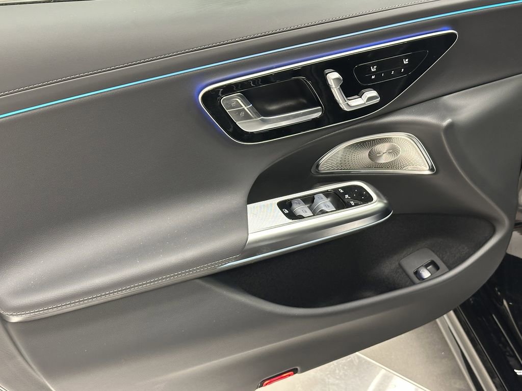 2026 Mercedes Benz E 350 photo 7