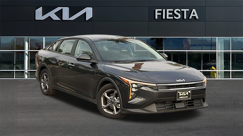 2025 Kia K4 LXS's photo