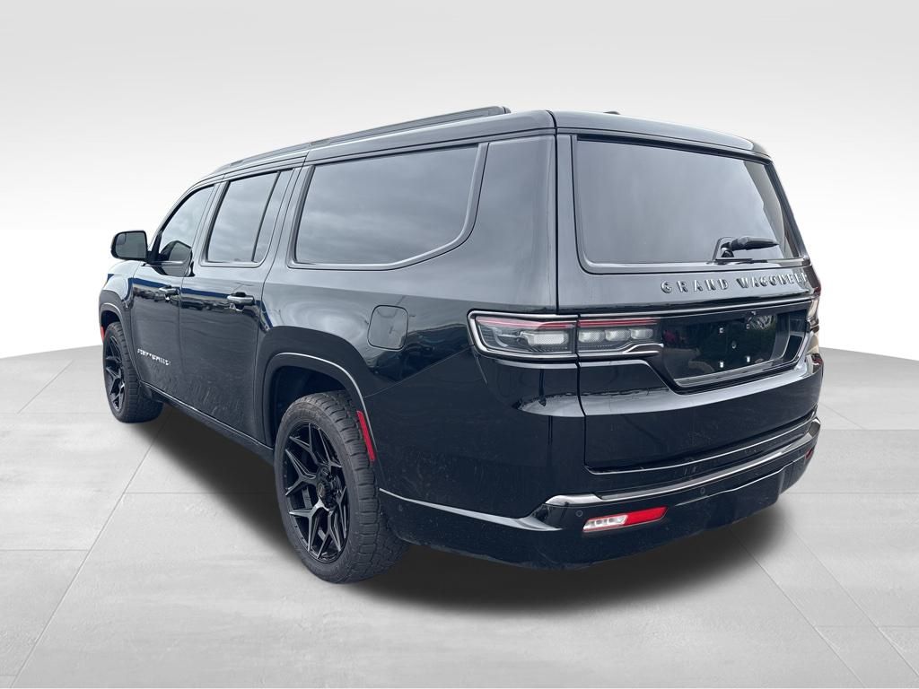 2024 Jeep Grand Wagoneer L III photo 2