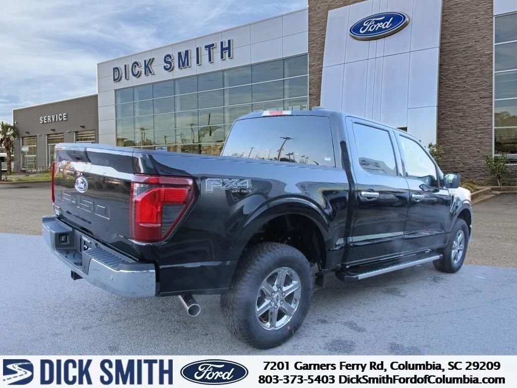 2025 Ford F-150 XLT photo 3