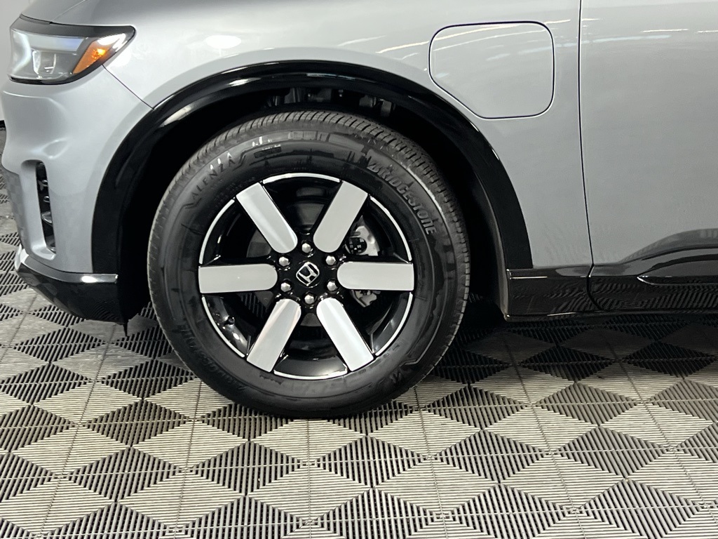 2024 Honda Prologue Touring photo 9