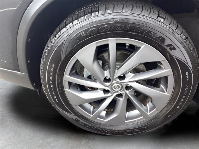 2016 Nissan Rogue SL photo 25