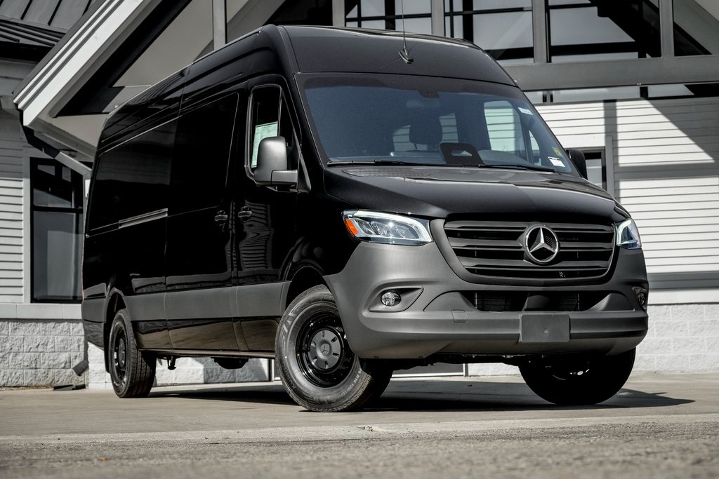 2025 Mercedes-Benz Sprinter Cargo Van Base's photo