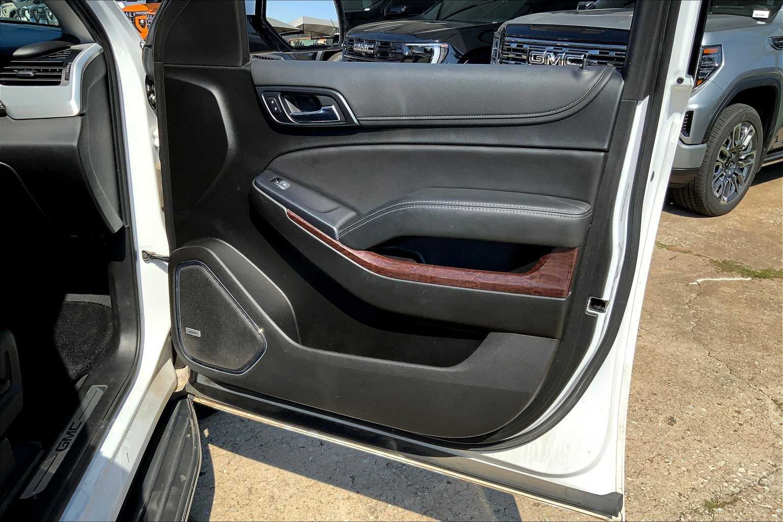 2020 Gmc Yukon XL SLT photo 21