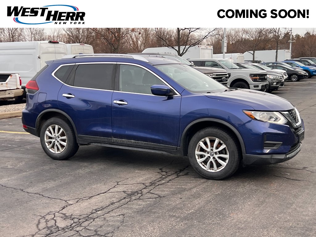 2019 Nissan Rogue SV's photo