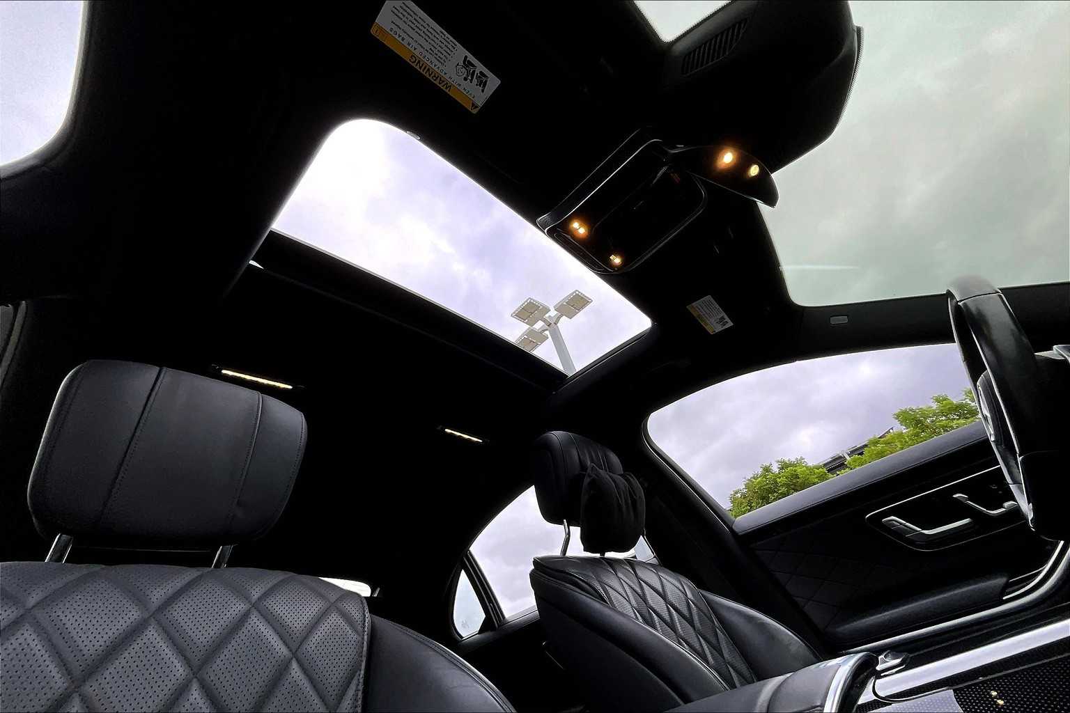 2022 Mercedes Benz S 580 4MATIC photo 12