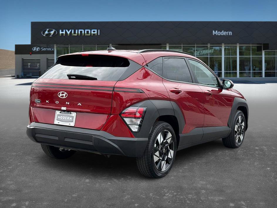 2025 Hyundai Kona SEL photo 3