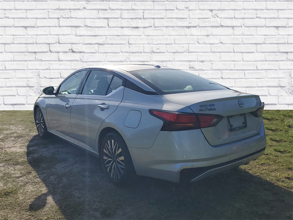 2024 Nissan Altima 2.5 SV photo 3