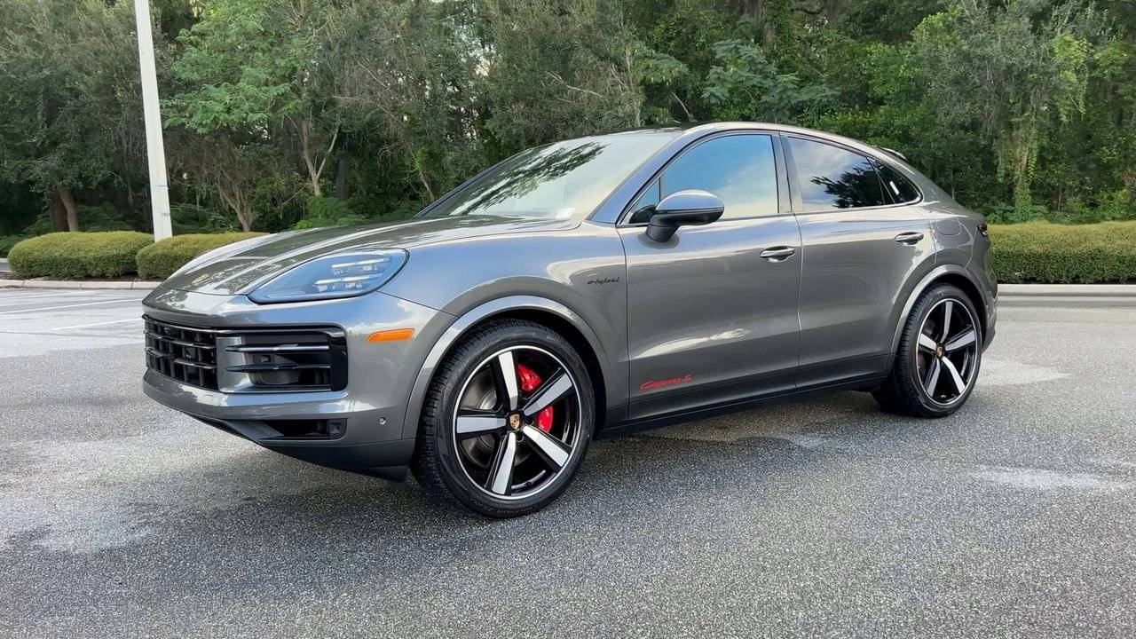 2025 Porsche Cayenne E-Hybrid Coupe photo 4