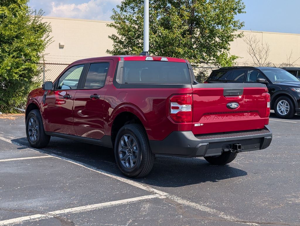2025 Ford Maverick XLT photo 2